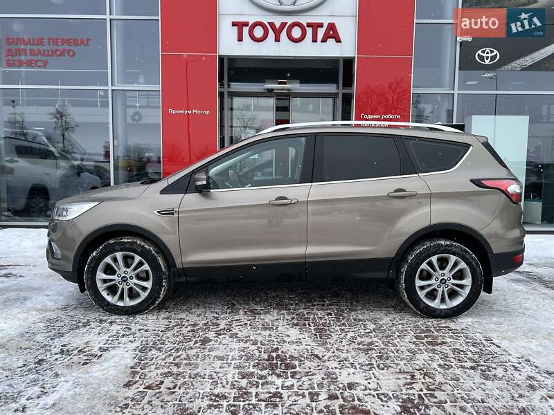 Внедорожник / Кроссовер Ford Kuga 2019 в Виннице