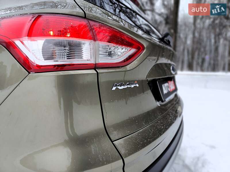 Внедорожник / Кроссовер Ford Kuga 2015 в Киеве