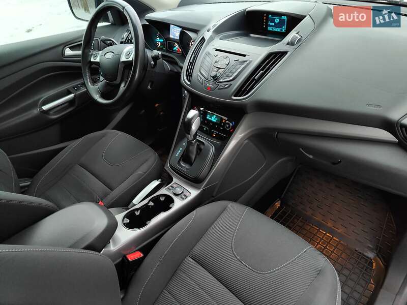 Внедорожник / Кроссовер Ford Kuga 2015 в Киеве