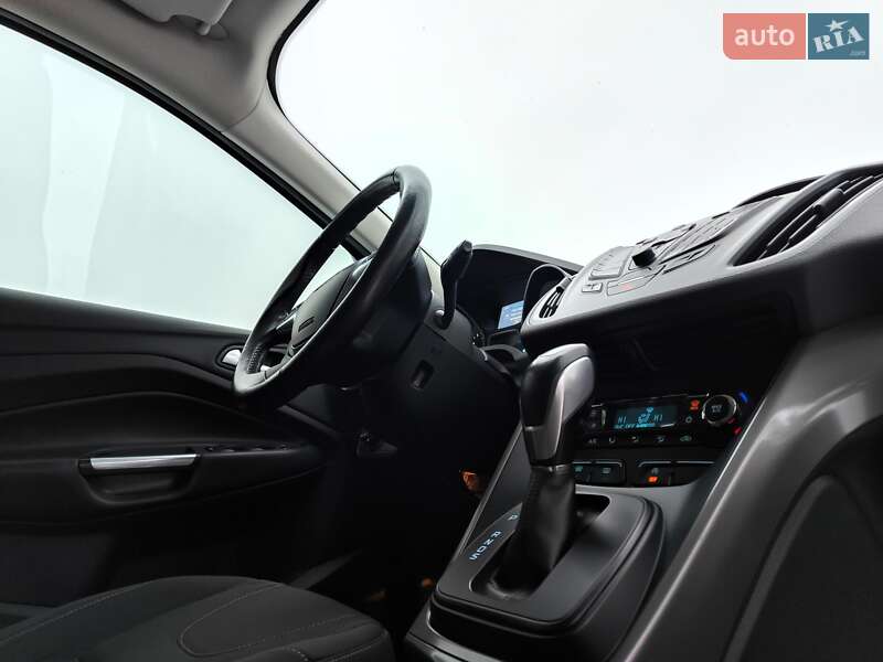 Внедорожник / Кроссовер Ford Kuga 2015 в Киеве