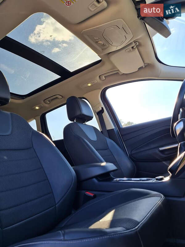 Внедорожник / Кроссовер Ford Kuga 2013 в Сколе