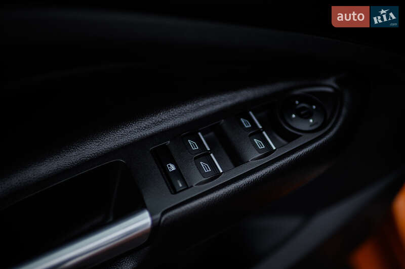 Внедорожник / Кроссовер Ford Kuga 2014 в Дубно