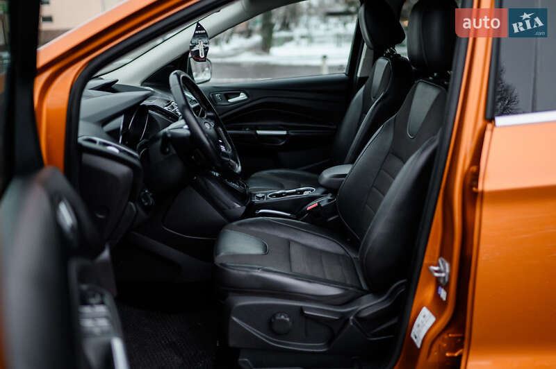 Внедорожник / Кроссовер Ford Kuga 2014 в Дубно