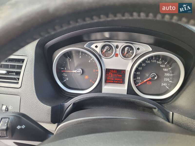 Позашляховик / Кросовер Ford Kuga 2012 в Чернівцях