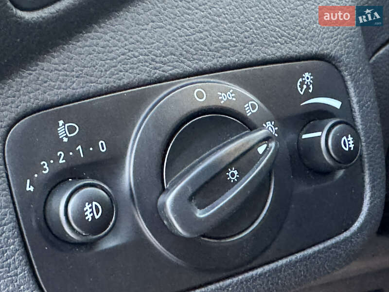 Внедорожник / Кроссовер Ford Kuga 2019 в Ровно