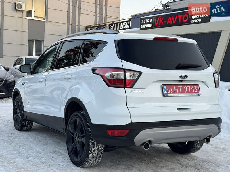 Внедорожник / Кроссовер Ford Kuga 2019 в Ровно
