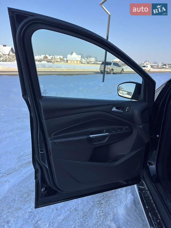 Внедорожник / Кроссовер Ford Kuga 2013 в Луцке