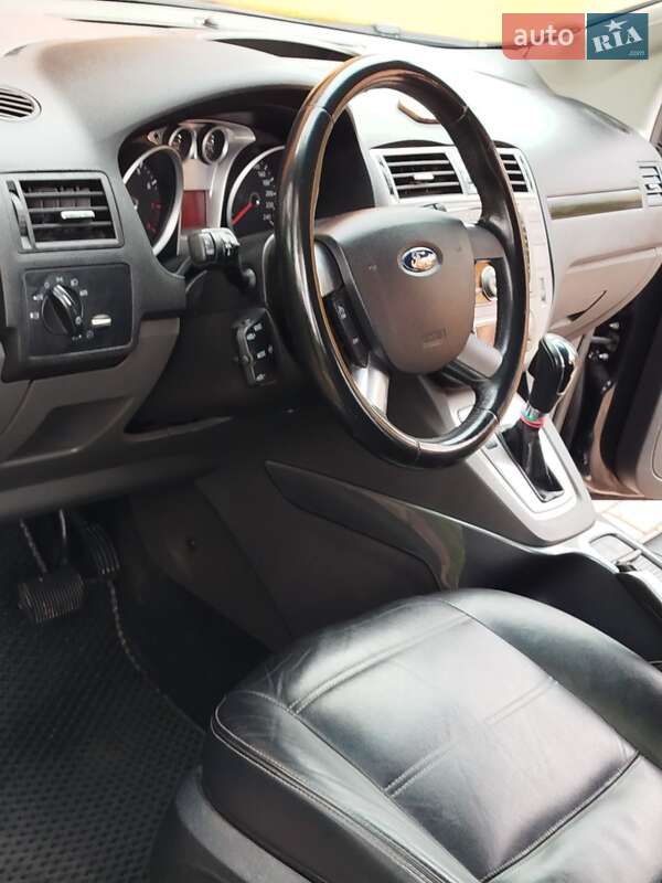 Внедорожник / Кроссовер Ford Kuga 2011 в Владимире