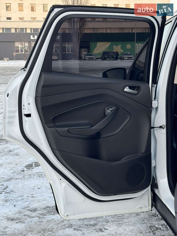 Внедорожник / Кроссовер Ford Kuga 2019 в Черкассах фото 20 Внедорожник / Кроссовер Ford Kuga 2019 в Черкассах