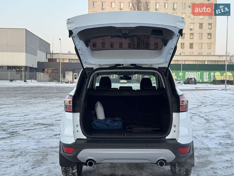 Внедорожник / Кроссовер Ford Kuga 2019 в Черкассах фото 25 Внедорожник / Кроссовер Ford Kuga 2019 в Черкассах