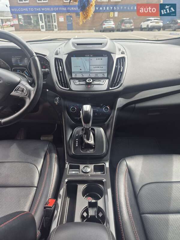 Внедорожник / Кроссовер Ford Kuga 2019 в Львове