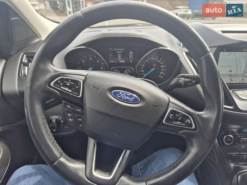 Внедорожник / Кроссовер Ford Kuga 2019 в Львове