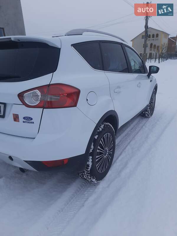 Внедорожник / Кроссовер Ford Kuga 2009 в Борщеве фото 4 Внедорожник / Кроссовер Ford Kuga 2009 в Борщеве