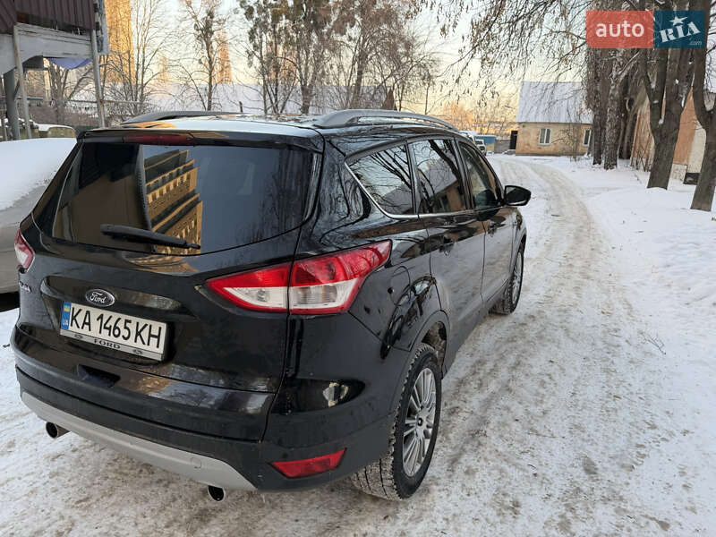 Позашляховик / Кросовер Ford Kuga 2014 в Києві