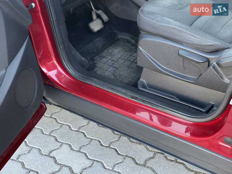 Внедорожник / Кроссовер Ford Kuga 2015 в Львове фото 58 Внедорожник / Кроссовер Ford Kuga 2015 в Львове