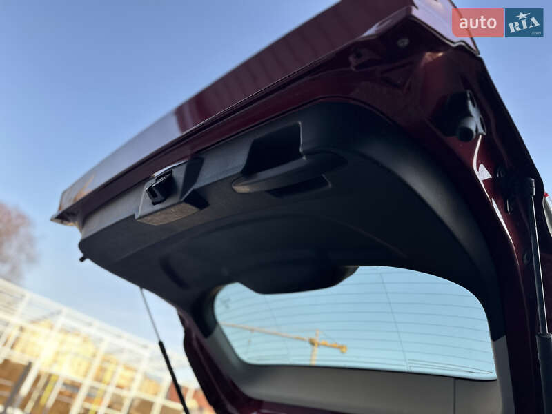 Внедорожник / Кроссовер Ford Kuga 2015 в Львове фото 85 Внедорожник / Кроссовер Ford Kuga 2015 в Львове