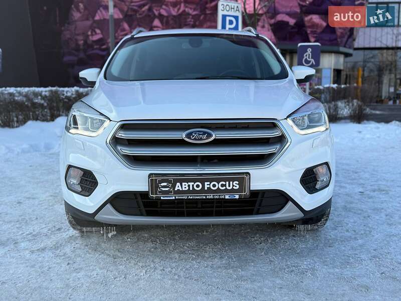 Позашляховик / Кросовер Ford Kuga 2019 в Києві