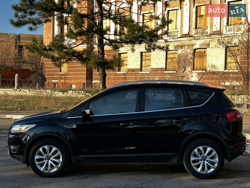 Внедорожник / Кроссовер Ford Kuga 2011 в Николаеве