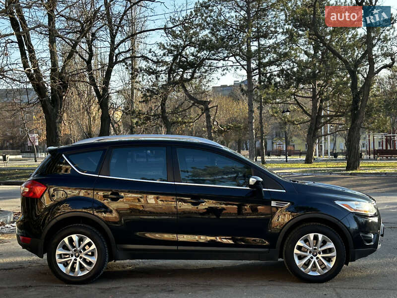 Внедорожник / Кроссовер Ford Kuga 2011 в Николаеве