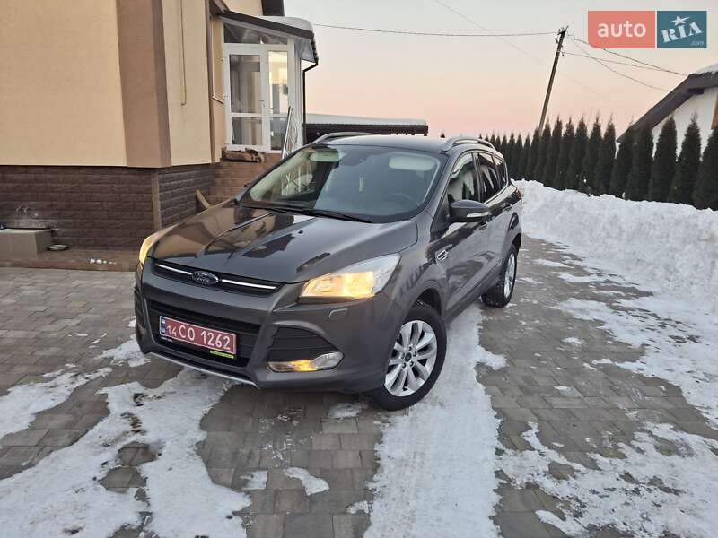 Внедорожник / Кроссовер Ford Kuga 2016 в Ивано-Франковске