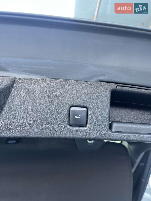 Позашляховик / Кросовер Ford Kuga 2023 в Києві