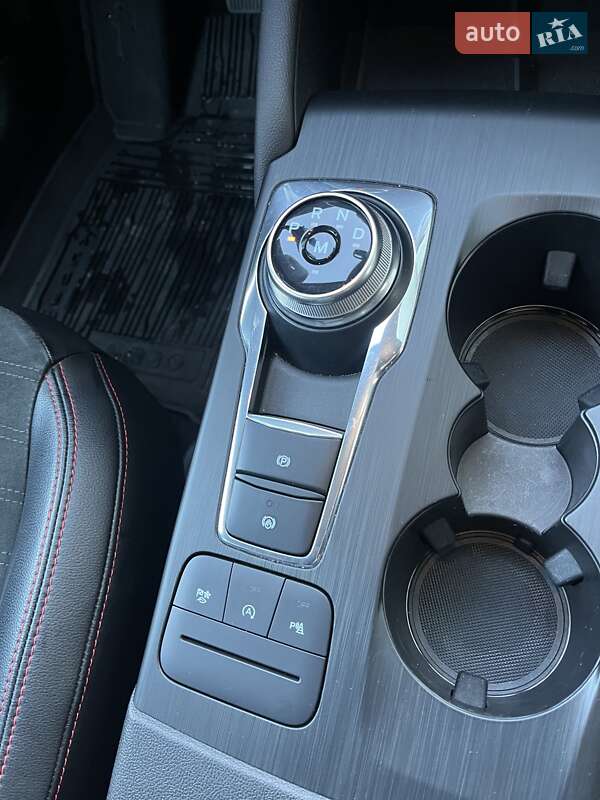 Позашляховик / Кросовер Ford Kuga 2023 в Києві