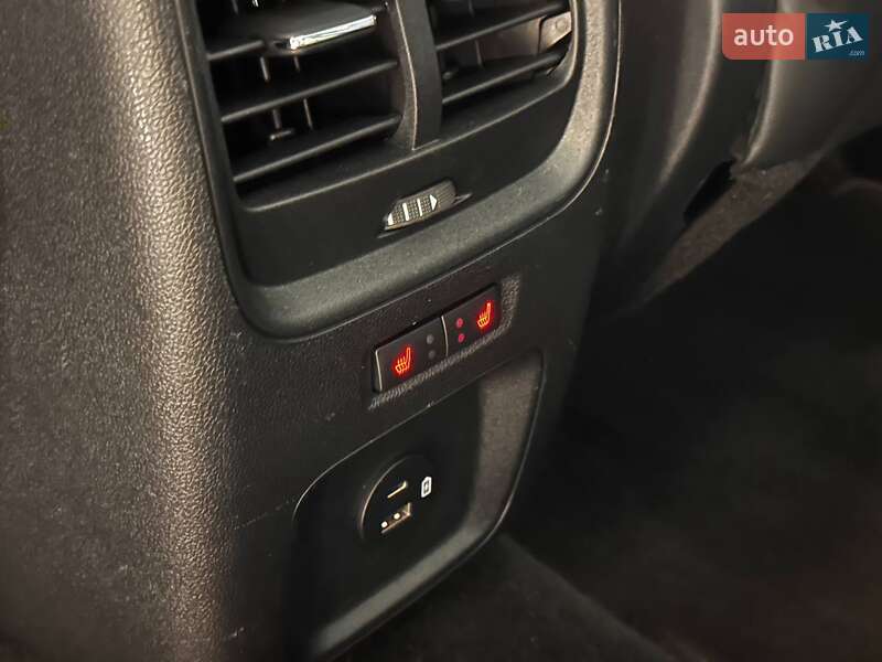 Позашляховик / Кросовер Ford Kuga 2020 в Львові фото 36 Позашляховик / Кросовер Ford Kuga 2020 в Львові