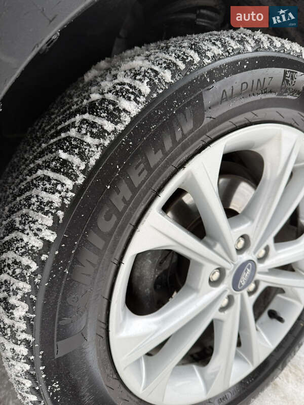 Внедорожник / Кроссовер Ford Kuga 2019 в Киеве фото 9 Внедорожник / Кроссовер Ford Kuga 2019 в Киеве