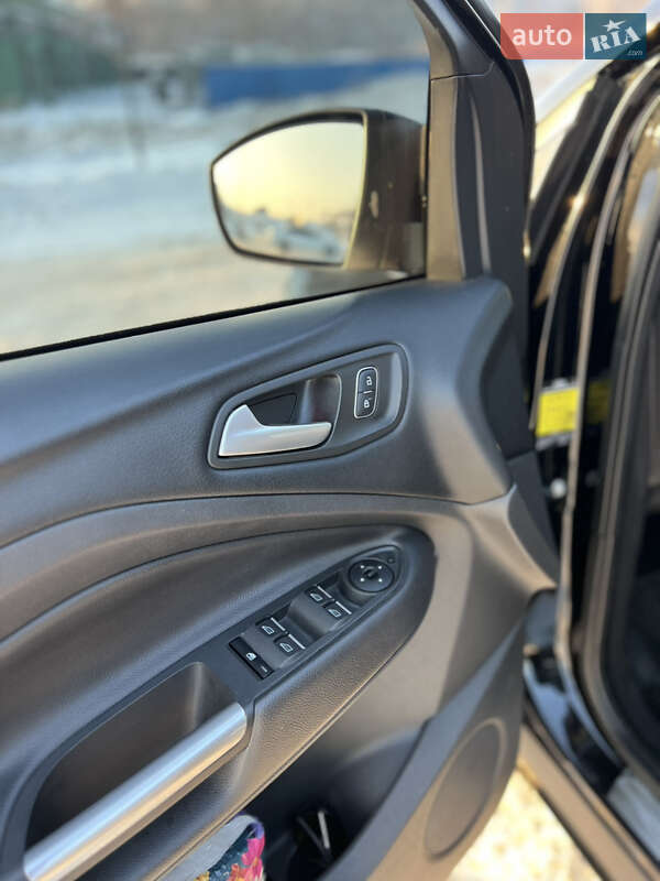 Внедорожник / Кроссовер Ford Kuga 2019 в Киеве фото 23 Внедорожник / Кроссовер Ford Kuga 2019 в Киеве