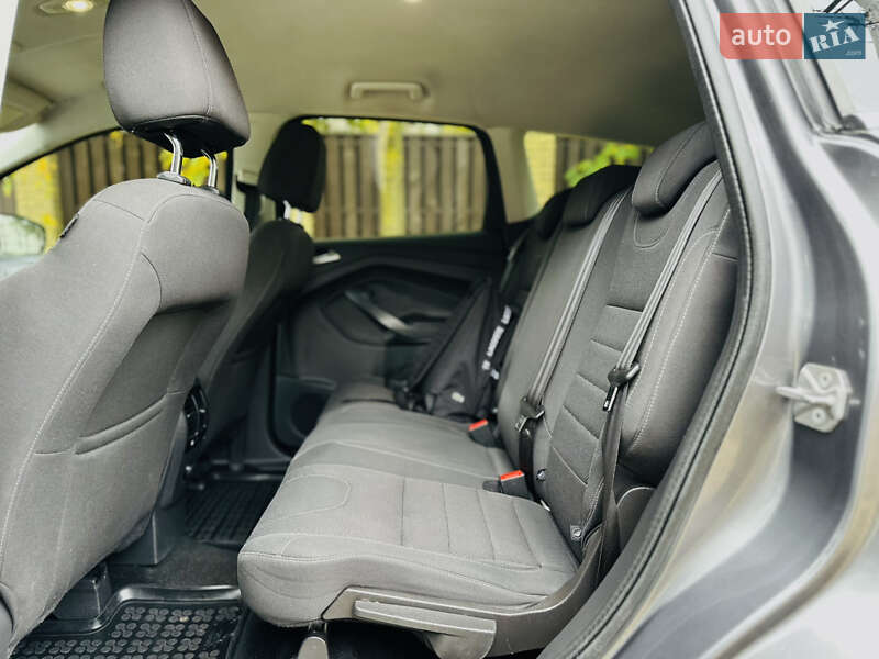 Позашляховик / Кросовер Ford Kuga 2013 в Києві