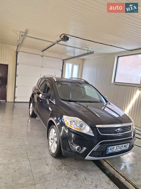 Внедорожник / Кроссовер Ford Kuga 2012 в Гайсине