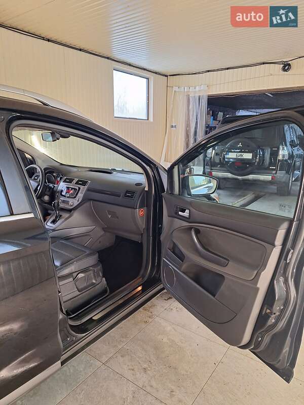 Внедорожник / Кроссовер Ford Kuga 2012 в Гайсине