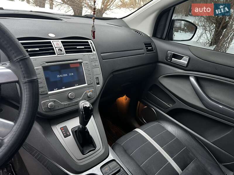Внедорожник / Кроссовер Ford Kuga 2011 в Стрые