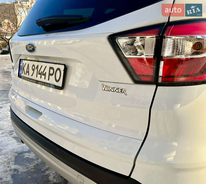 Внедорожник / Кроссовер Ford Kuga 2016 в Киеве фото 17 Внедорожник / Кроссовер Ford Kuga 2016 в Киеве