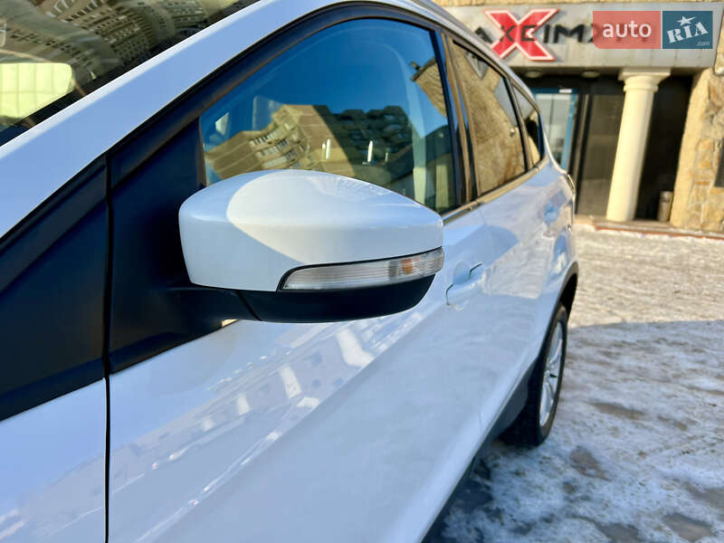 Внедорожник / Кроссовер Ford Kuga 2016 в Киеве фото 13 Внедорожник / Кроссовер Ford Kuga 2016 в Киеве