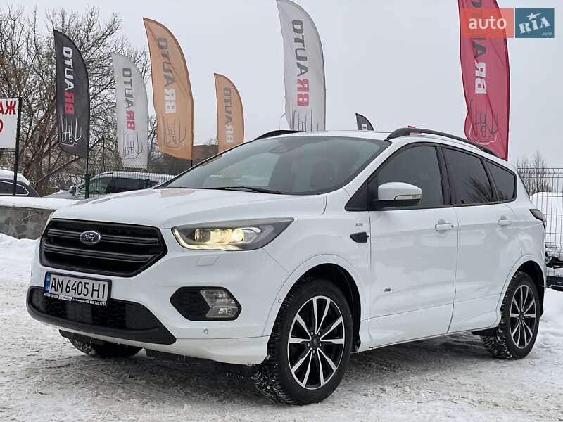 Внедорожник / Кроссовер Ford Kuga 2017 в Бердичеве