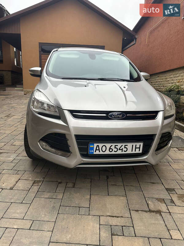 Позашляховик / Кросовер Ford Kuga 2014 в Мукачевому