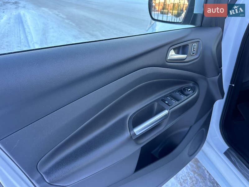 Позашляховик / Кросовер Ford Kuga 2014 в Житомирі