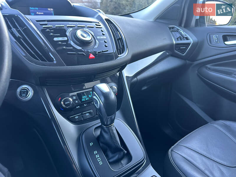 Позашляховик / Кросовер Ford Kuga 2014 в Житомирі