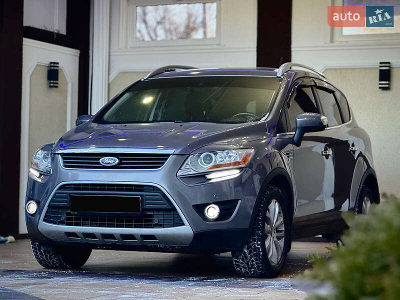 Позашляховик / Кросовер Ford Kuga 2013 в Дніпрі