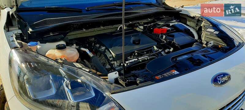 Внедорожник / Кроссовер Ford Kuga 2021 в Харькове