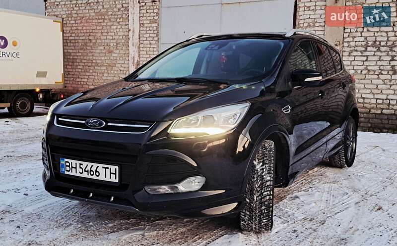 Внедорожник / Кроссовер Ford Kuga 2016 в Подольске