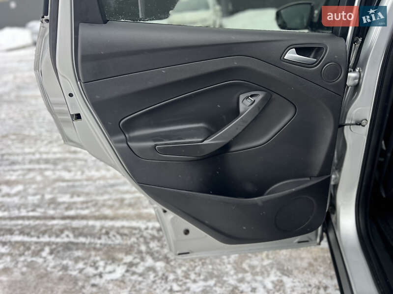 Внедорожник / Кроссовер Ford Kuga 2013 в Луцке