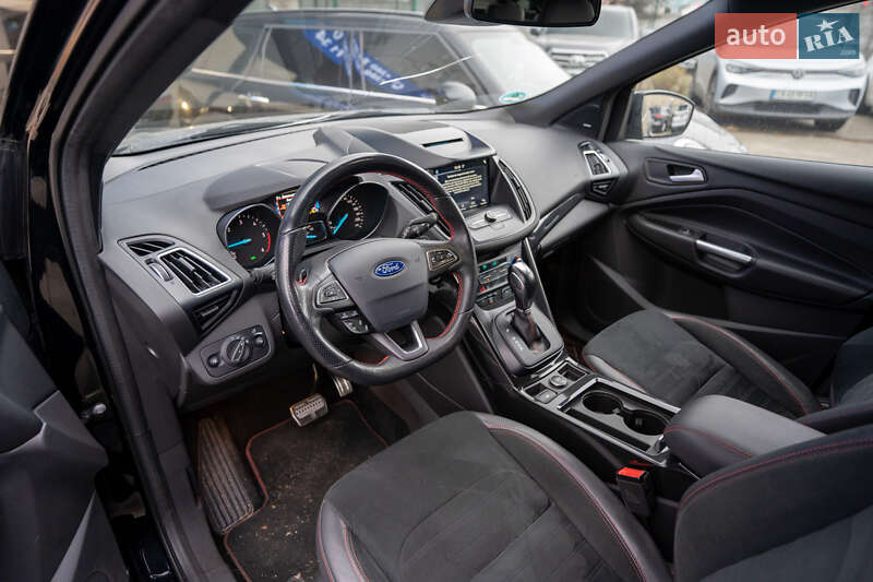 Позашляховик / Кросовер Ford Kuga 2019 в Києві