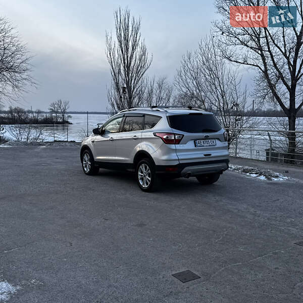 Позашляховик / Кросовер Ford Kuga 2019 в Дніпрі