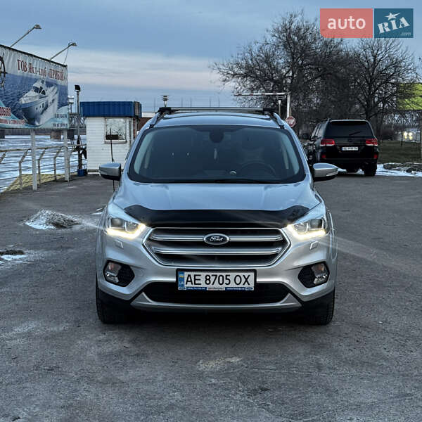 Позашляховик / Кросовер Ford Kuga 2019 в Дніпрі