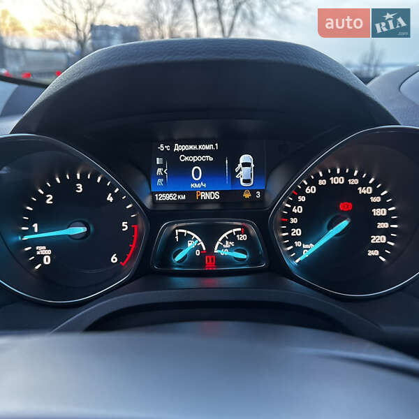 Позашляховик / Кросовер Ford Kuga 2019 в Дніпрі