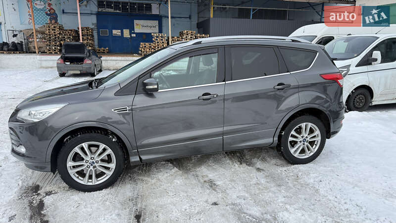 Внедорожник / Кроссовер Ford Kuga 2015 в Луцке
