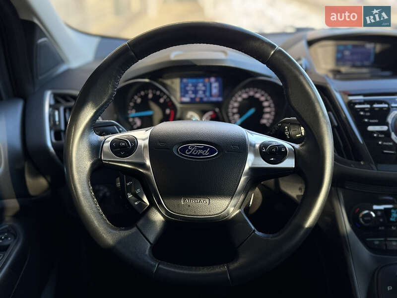 Внедорожник / Кроссовер Ford Kuga 2013 в Киеве