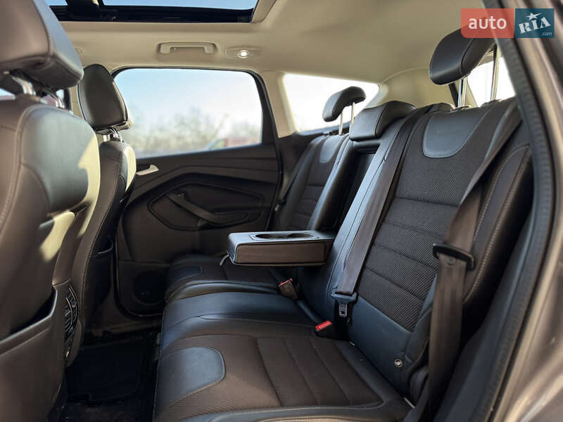 Внедорожник / Кроссовер Ford Kuga 2013 в Киеве